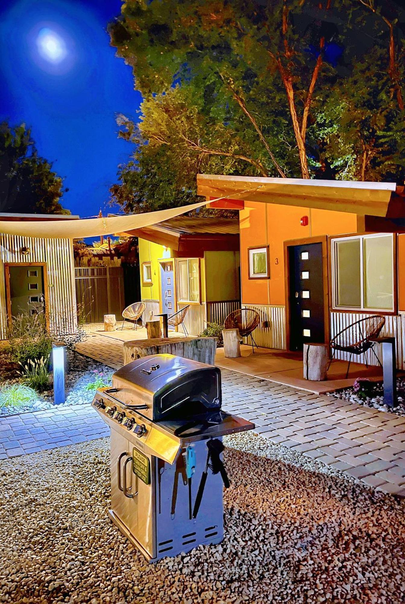 Downtown Kokopelli West 8 - Newly Remodeled Stylish Studio Moab Exterior photo