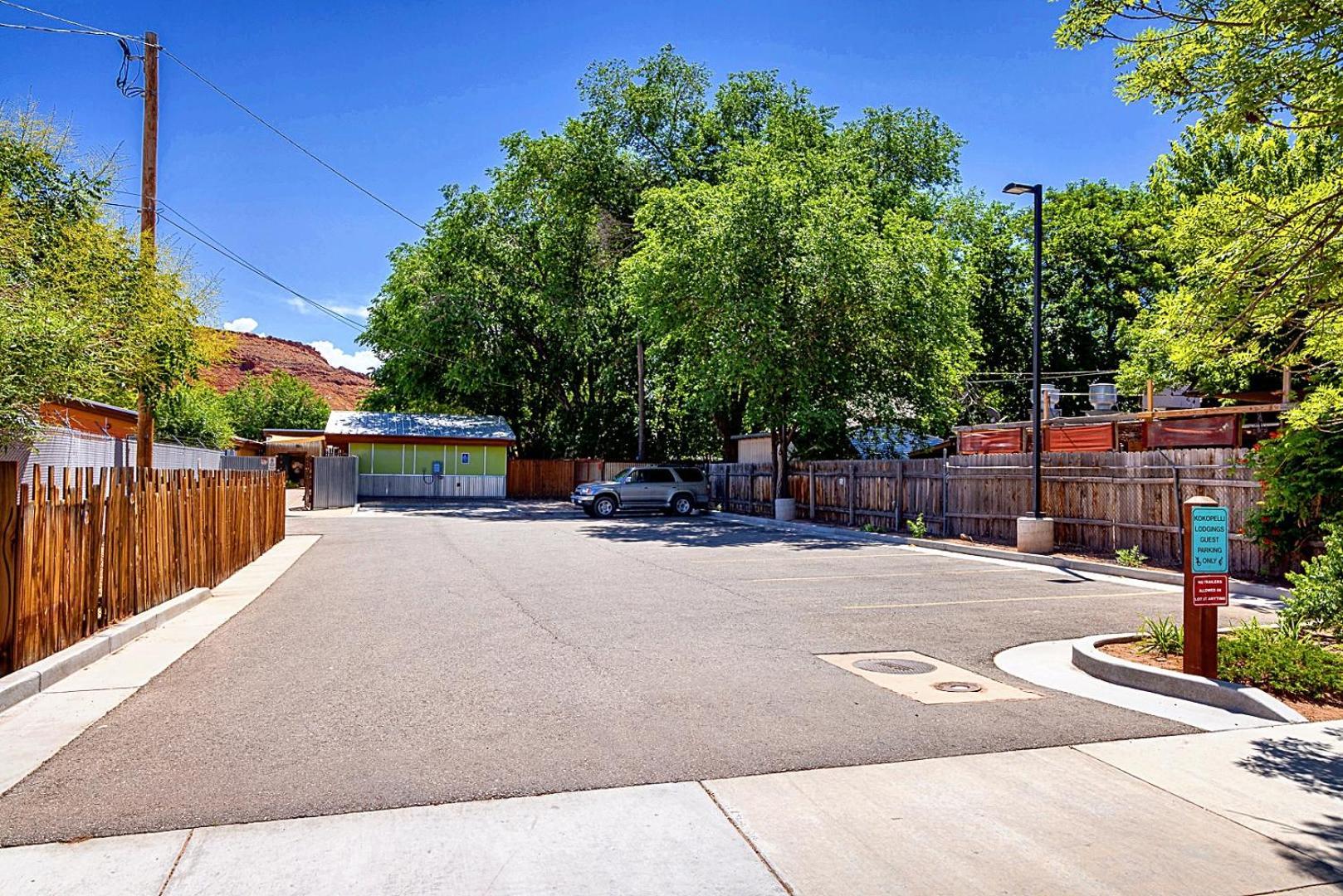 Downtown Kokopelli West 8 - Newly Remodeled Stylish Studio Moab Exterior photo